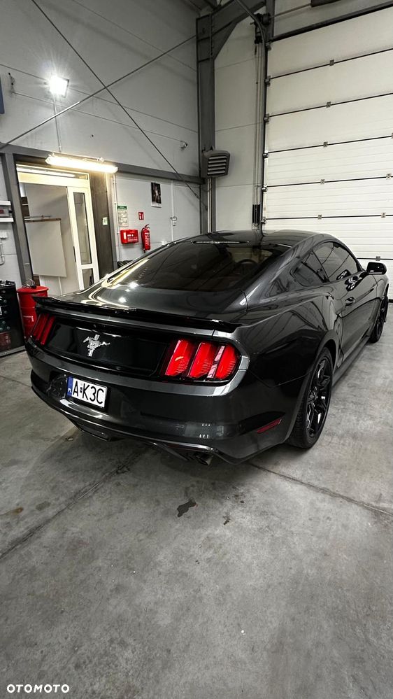 Ford Mustang 3.7 V6 - 6