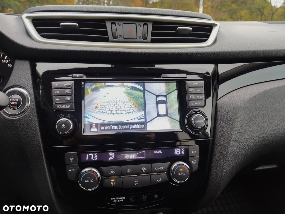 Nissan Qashqai 1.6 DIG-T Tekna - 17