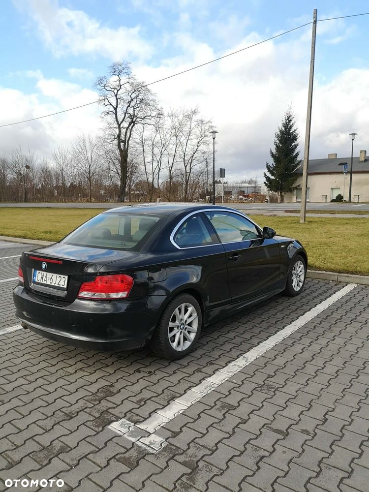 BMW Seria 1 118d DPF - 4