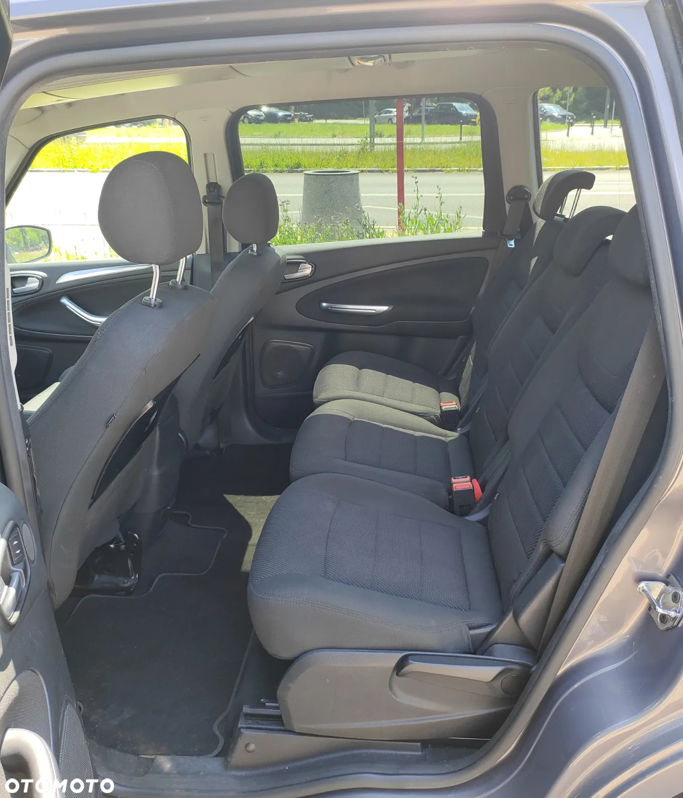 Ford Galaxy - 13