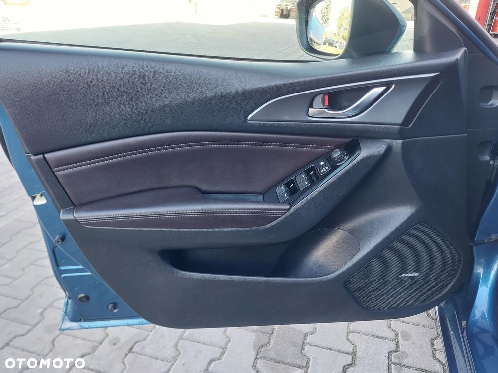 Mazda 3 - 15