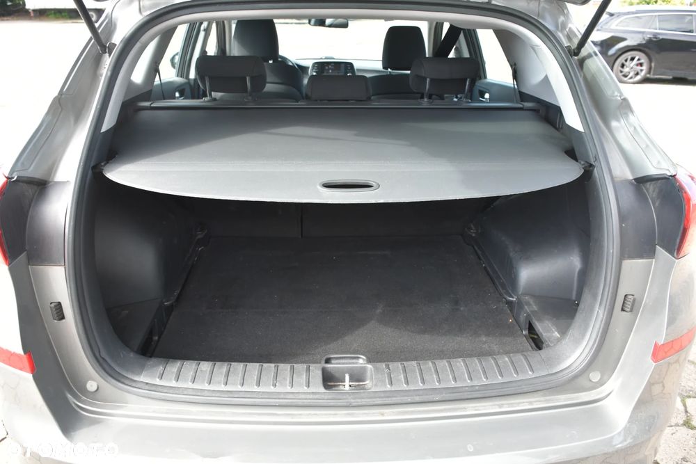 Hyundai Tucson 1.6 GDi 2WD Trend - 16