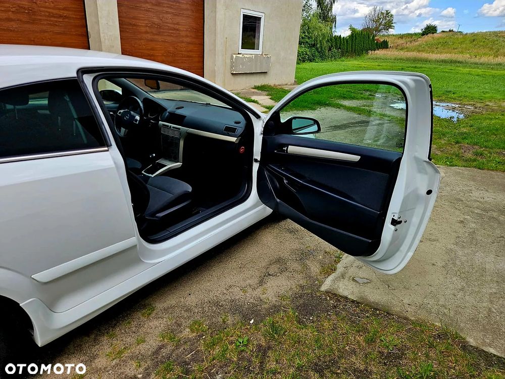 Opel Astra GTC 1.6 Innovation - 13