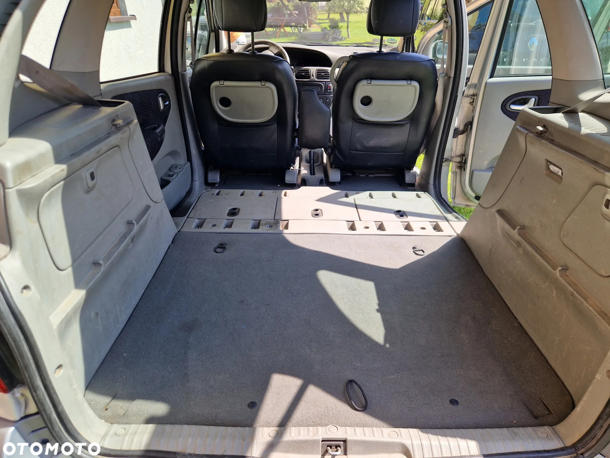 Renault Scenic 2.0 16V Dynamique - 14