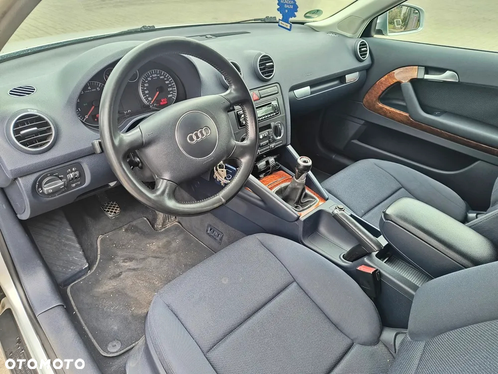 Audi A3 2.0 FSI Ambition - 7