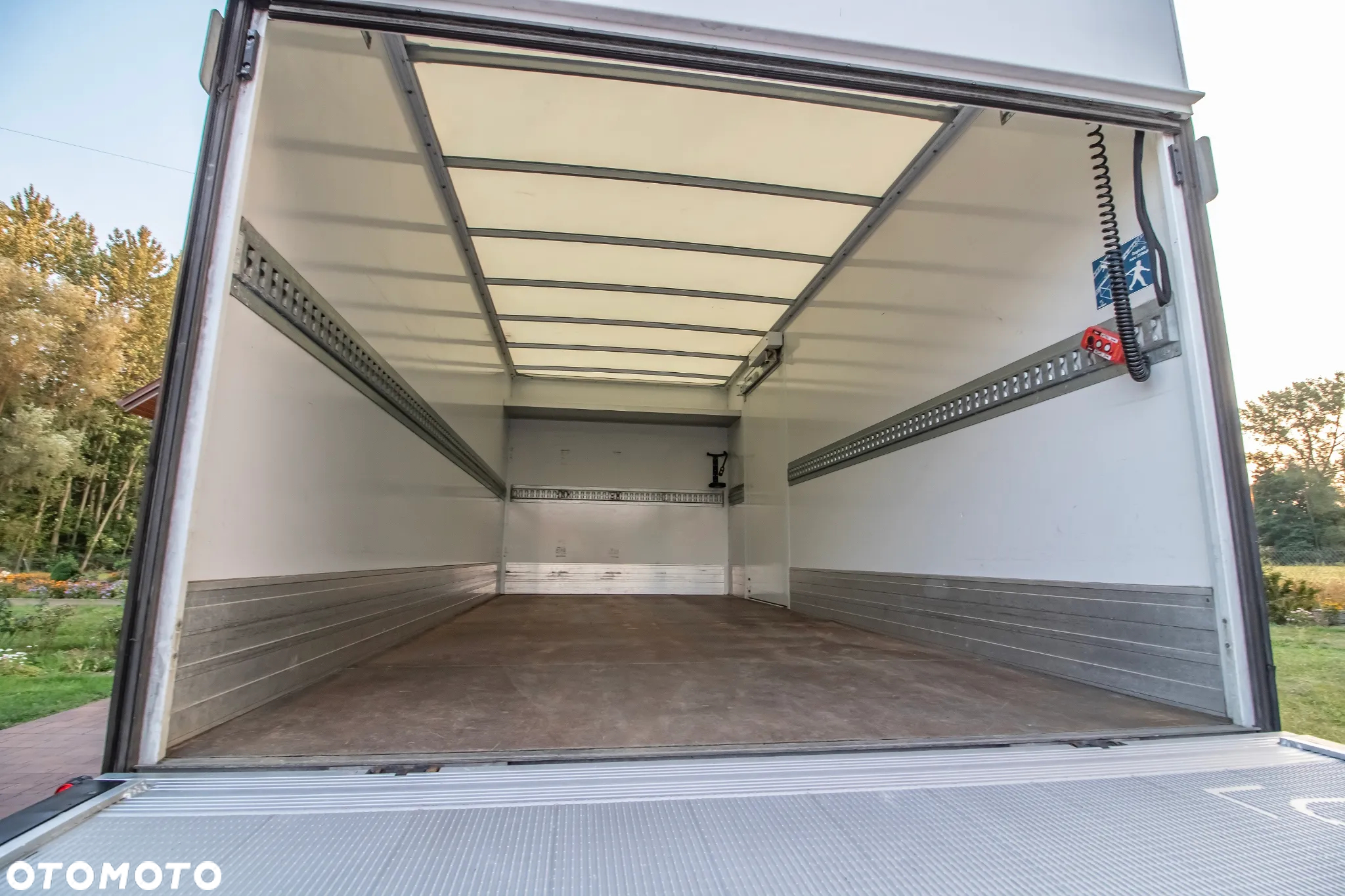 Mercedes-Benz Sprinter 516 top stan automat webasto - 16