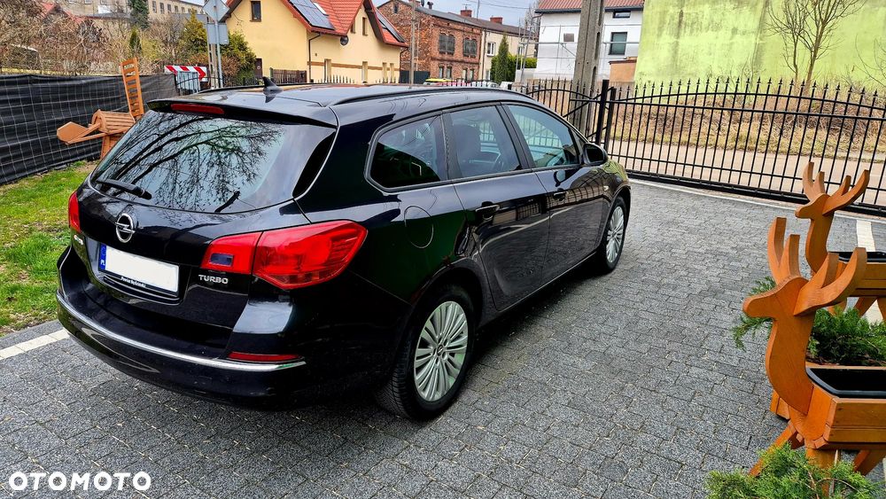 Opel Astra 1.4 Turbo - 4