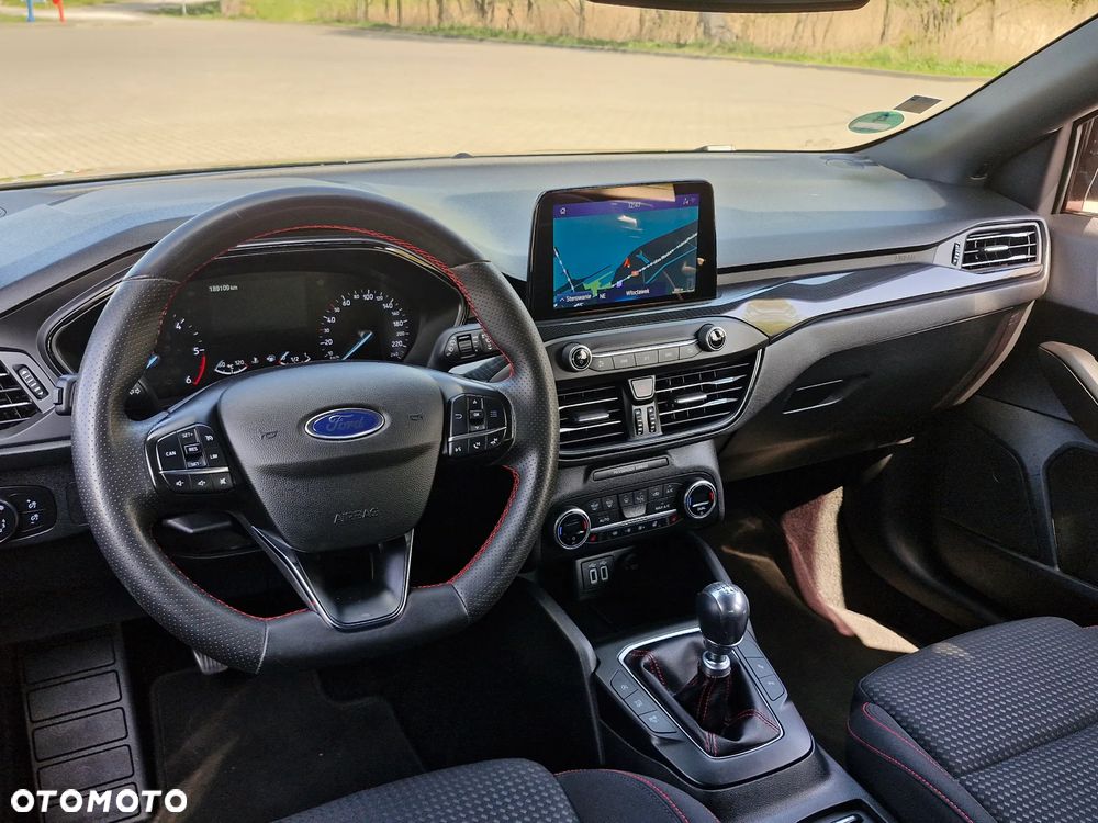 Ford Focus 1.5 TDCi ST-Line Black ASS - 28