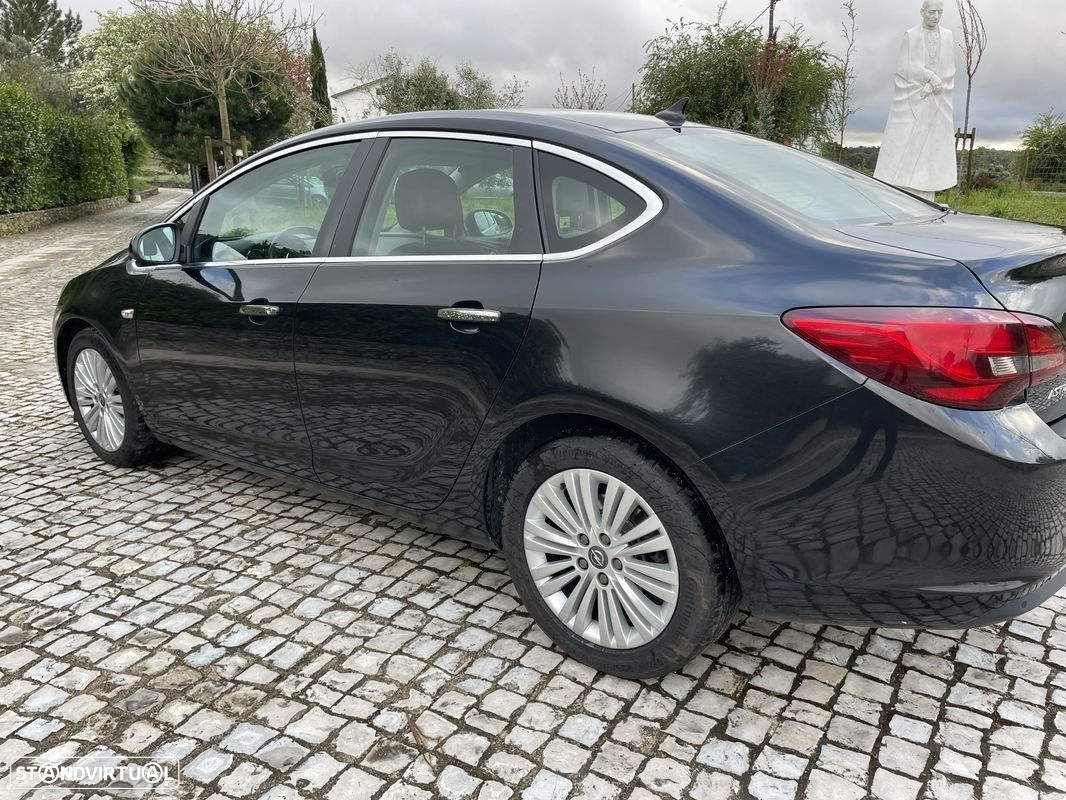 Opel Astra 1.7 CDTi Cosmo Start/Stop - 3