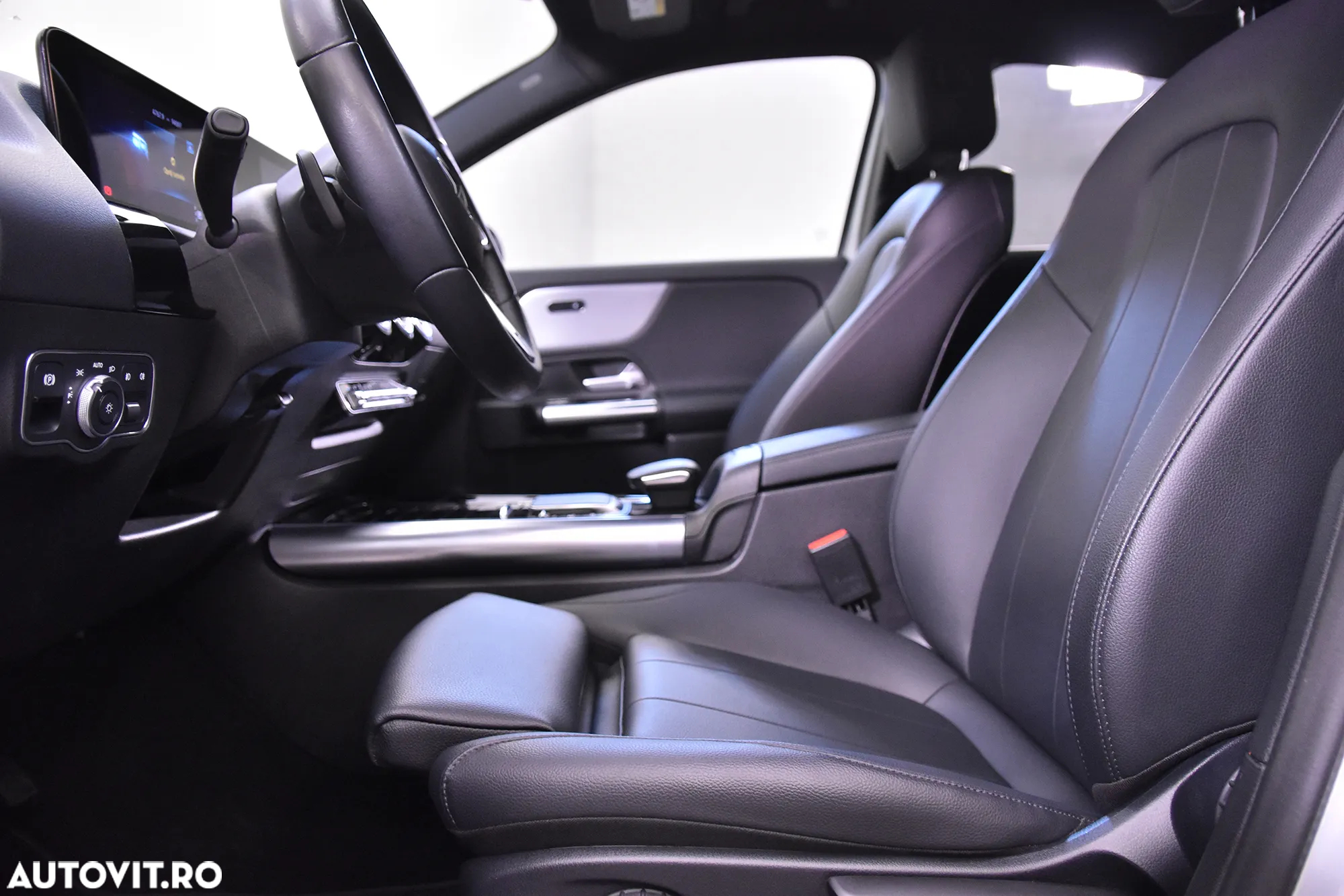 Mercedes-Benz GLA 200 d Aut. - 24