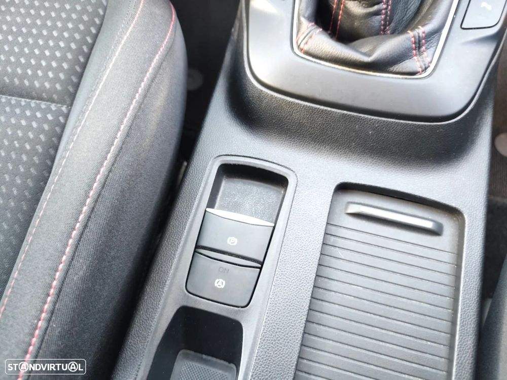 Ford Focus SW 1.0 EcoBoost MHEV ST-Line Design SIP - 37