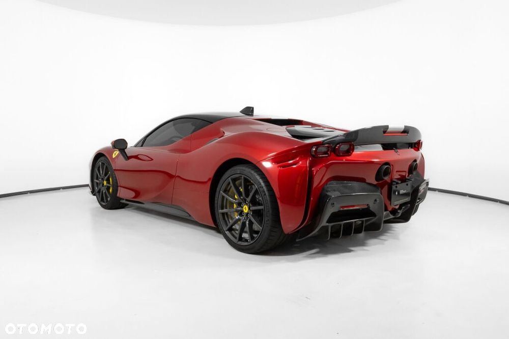 Ferrari SF90 Stradale - 3