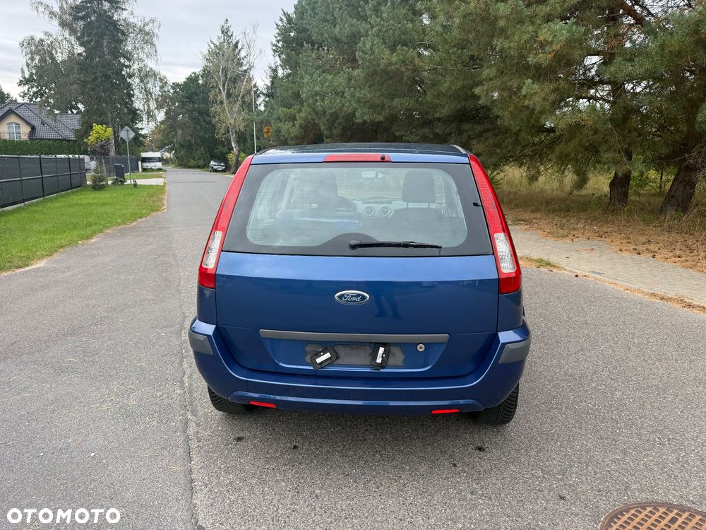 Ford Fusion - 5