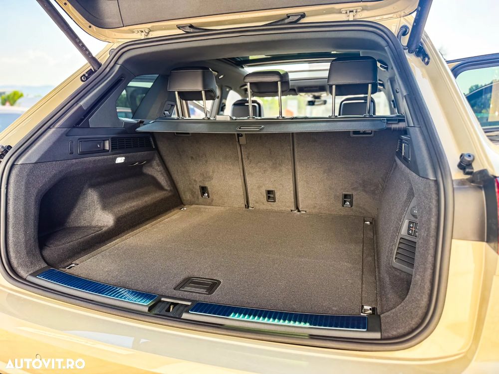 Volkswagen Touareg V6 TDI 4MOTION R-Line - 27