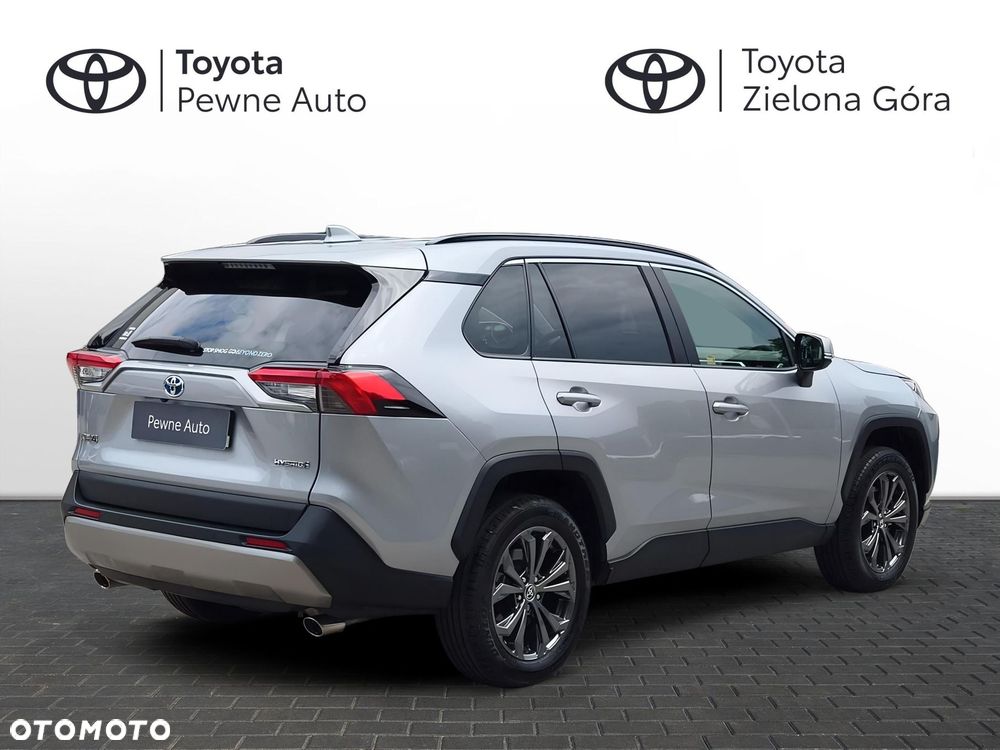 Toyota RAV4 - 6