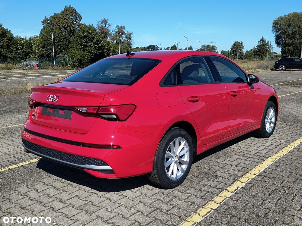 Audi A3 Limousine 30 TFSI - 8