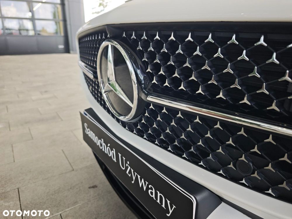 Mercedes-Benz CLA - 10