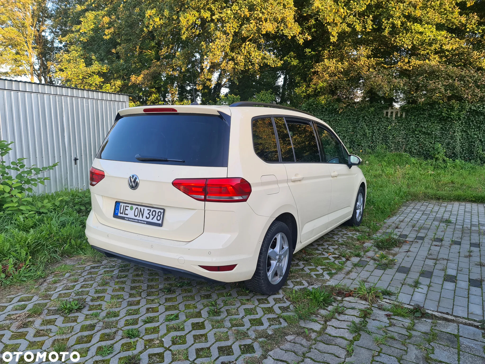 Volkswagen Touran 2.0 TDI SCR DSG Comfortline - 3