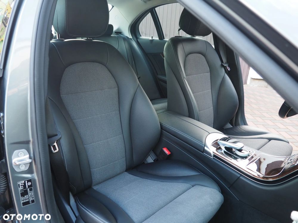 Mercedes-Benz Klasa C 200 9G-TRONIC - 20
