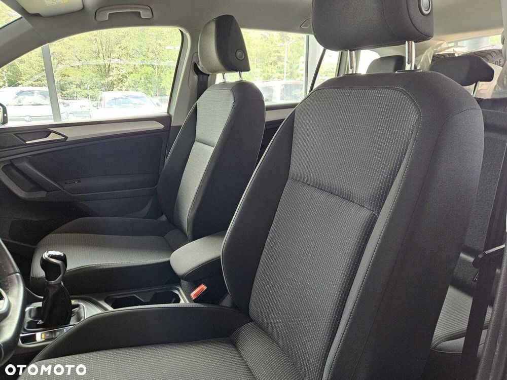 Volkswagen Tiguan - 10