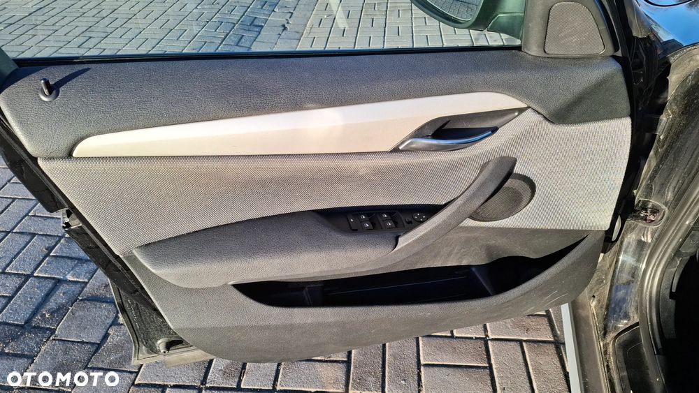 BMW X1 xDrive20d - 13