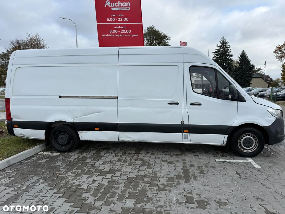 Mercedes-Benz Sprinter - 4