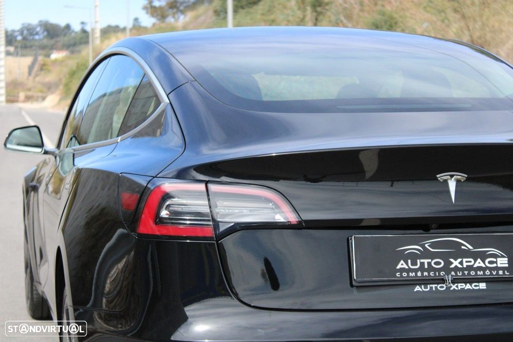 Tesla Model 3 - 14