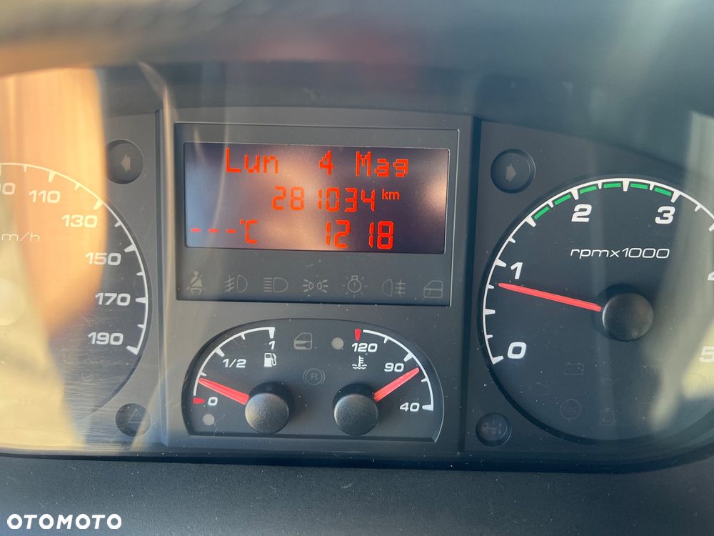 Iveco Daily 35C15 - 12