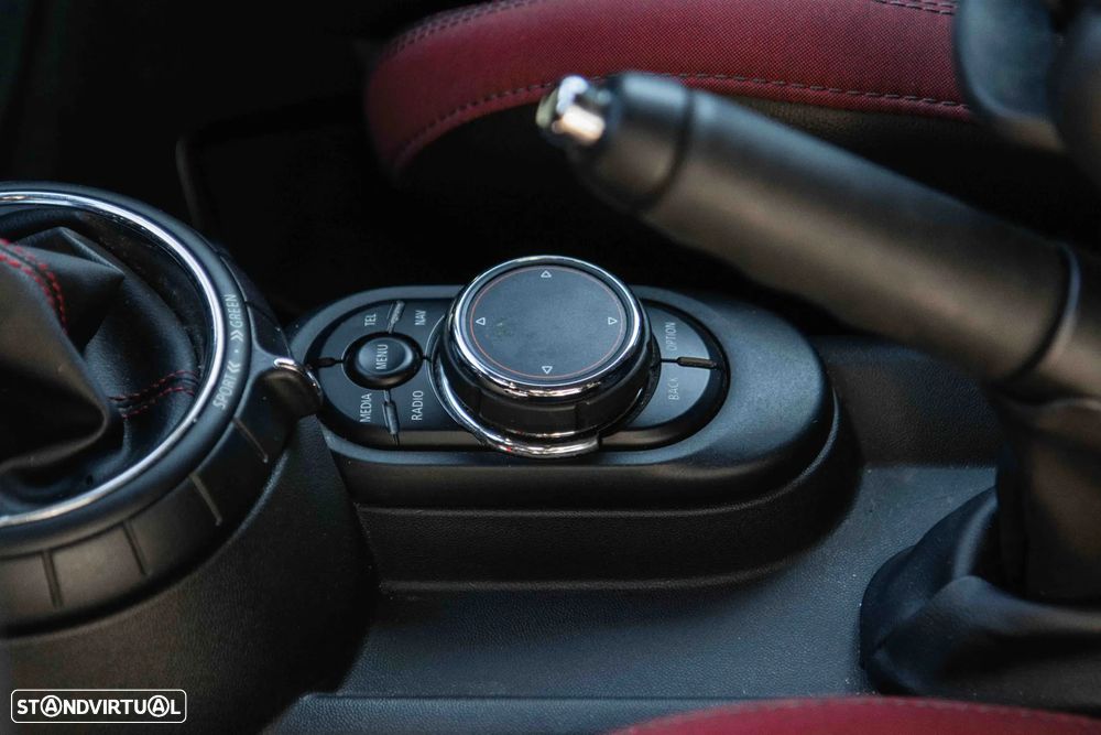 MINI 3 Portas John Cooper Works Aut. - 22