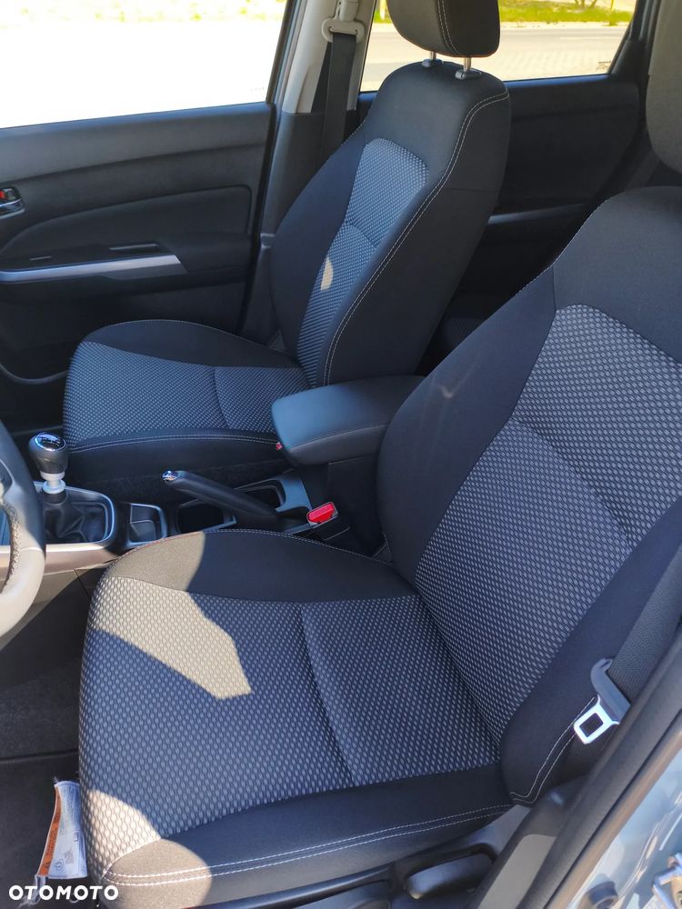 Suzuki Vitara 1.4 Boosterjet SHVS Premium 2WD - 11