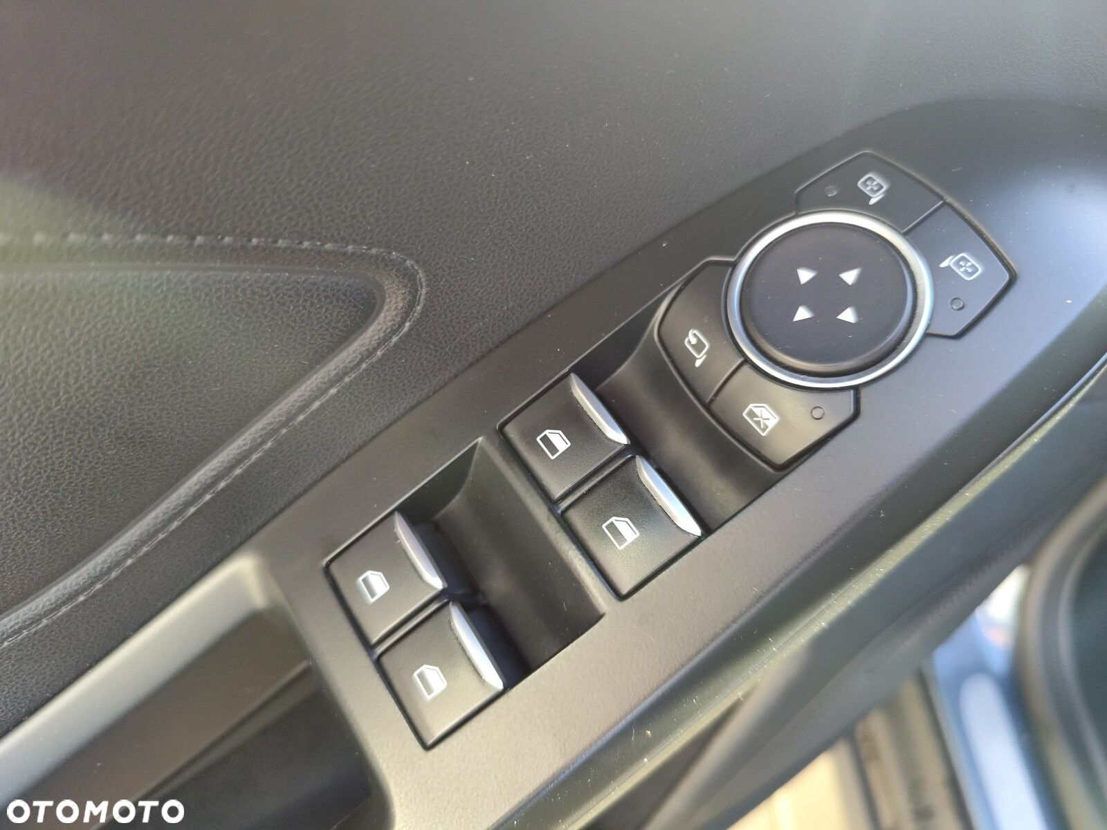 Ford Focus 1.5 EcoBlue Titanium - 11