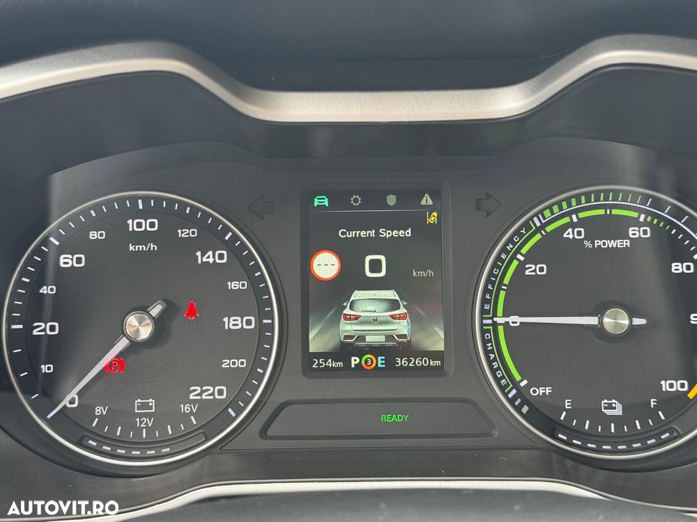 MG ZS EV Luxury - 19