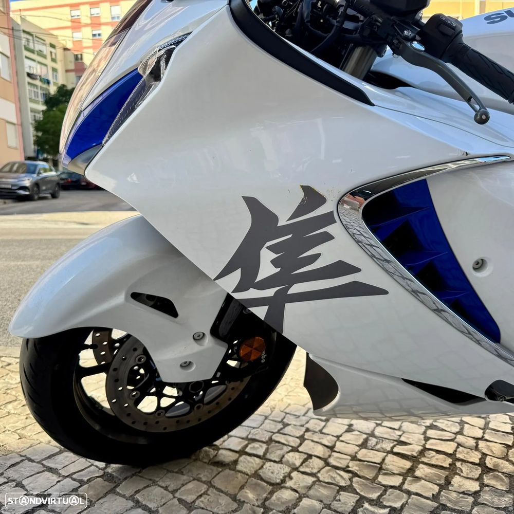Suzuki Hayabusa GSX 1300 R - 3