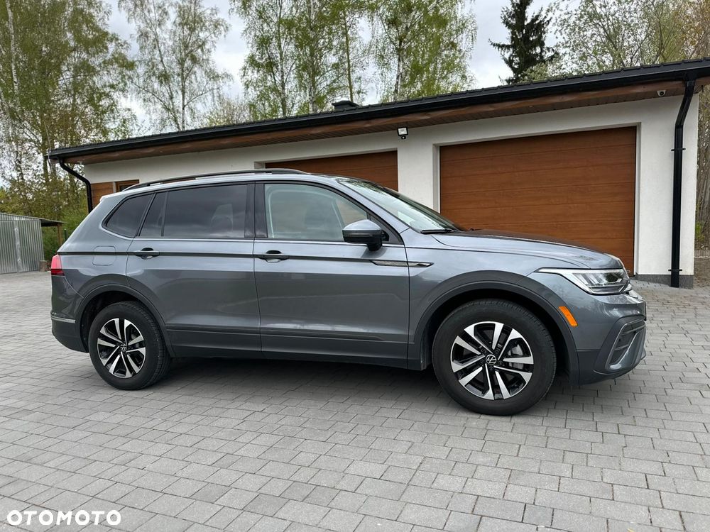 Volkswagen Tiguan - 4