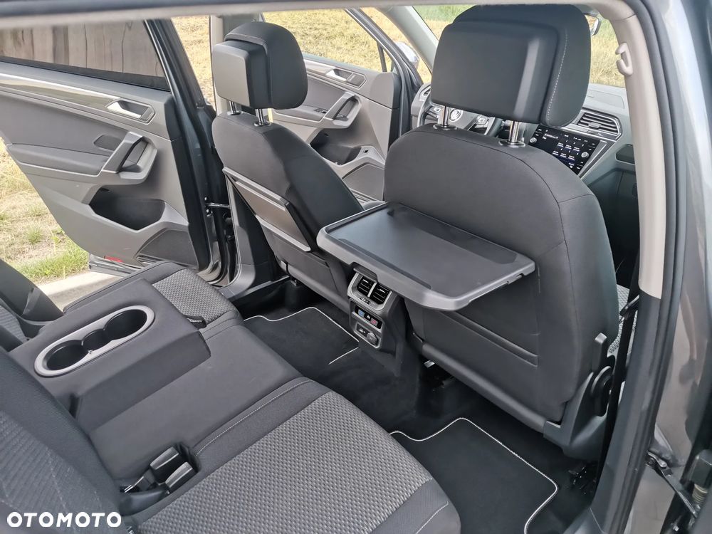 Volkswagen Tiguan - 17