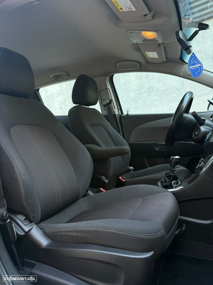 Chevrolet Aveo 1.3 VCDi LTZ - 9
