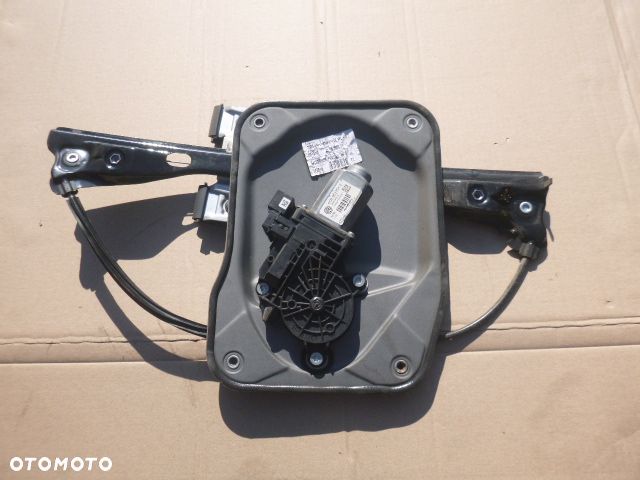 PODNOŚNIK ELEKTRYCZNY SZYBY PRAWY PRZÓD PRAWY PRZEDNI SKODA FABIA II 07- 6Q2.959.801.E