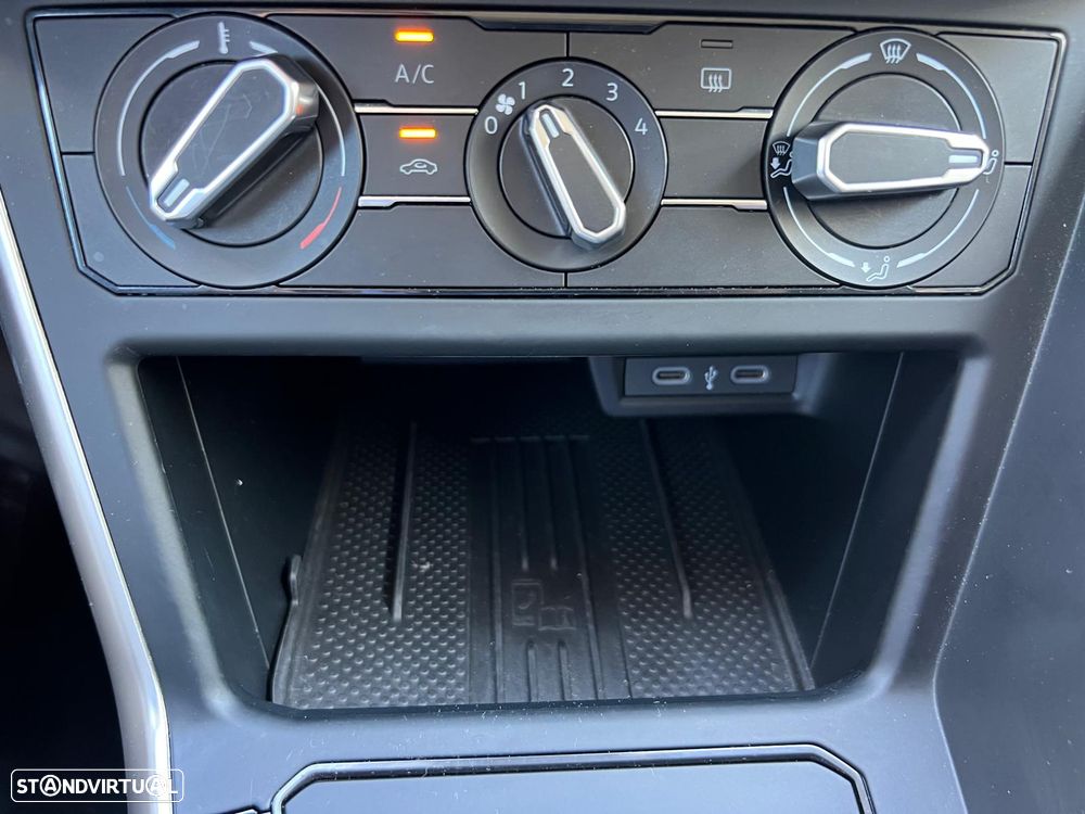 VW Polo 1.0 TSI Urban DSG - 25
