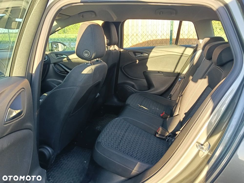 Opel Astra 1.6 CDTI Elite - 4