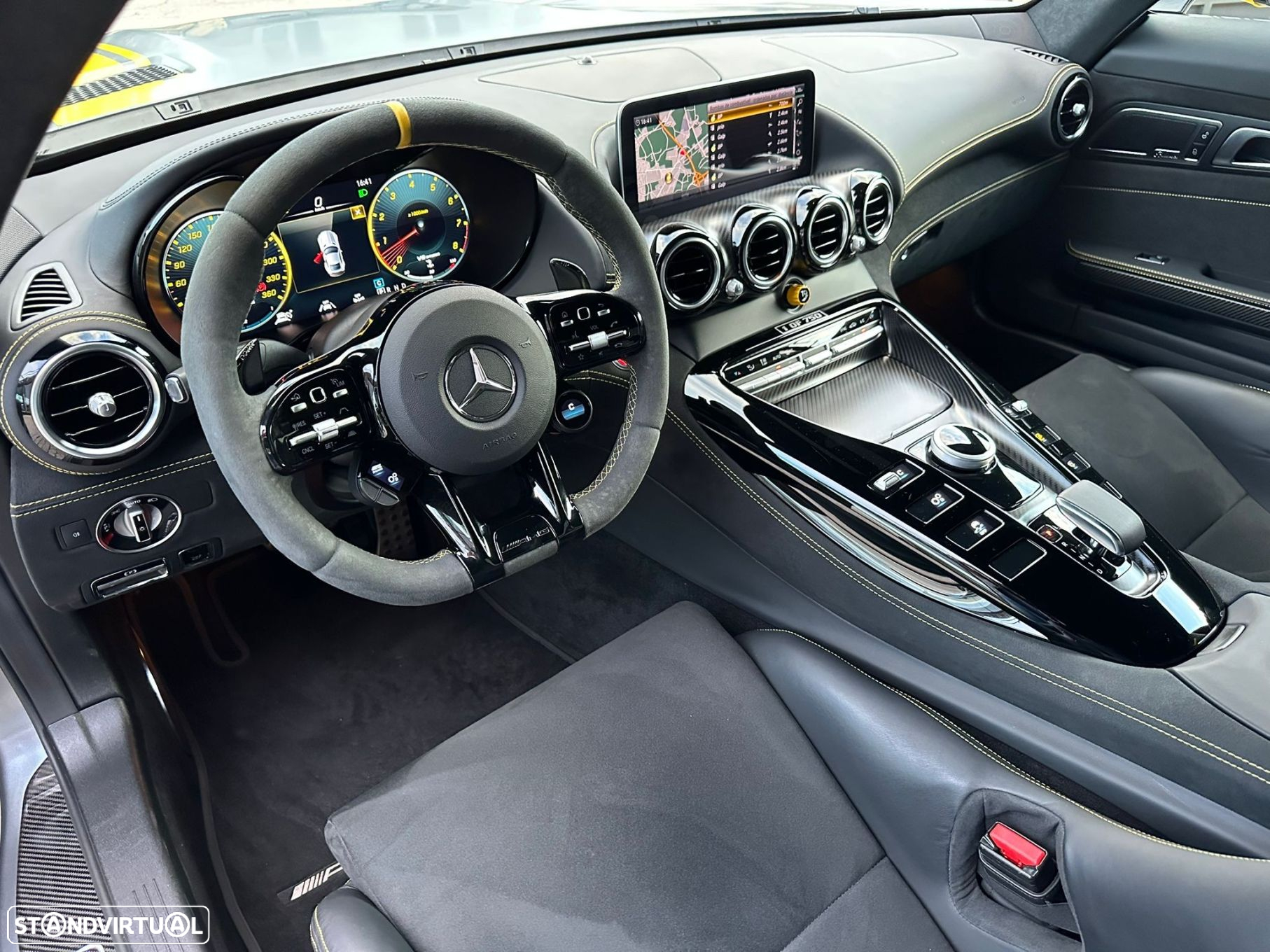 Mercedes-Benz AMG GT R - 29