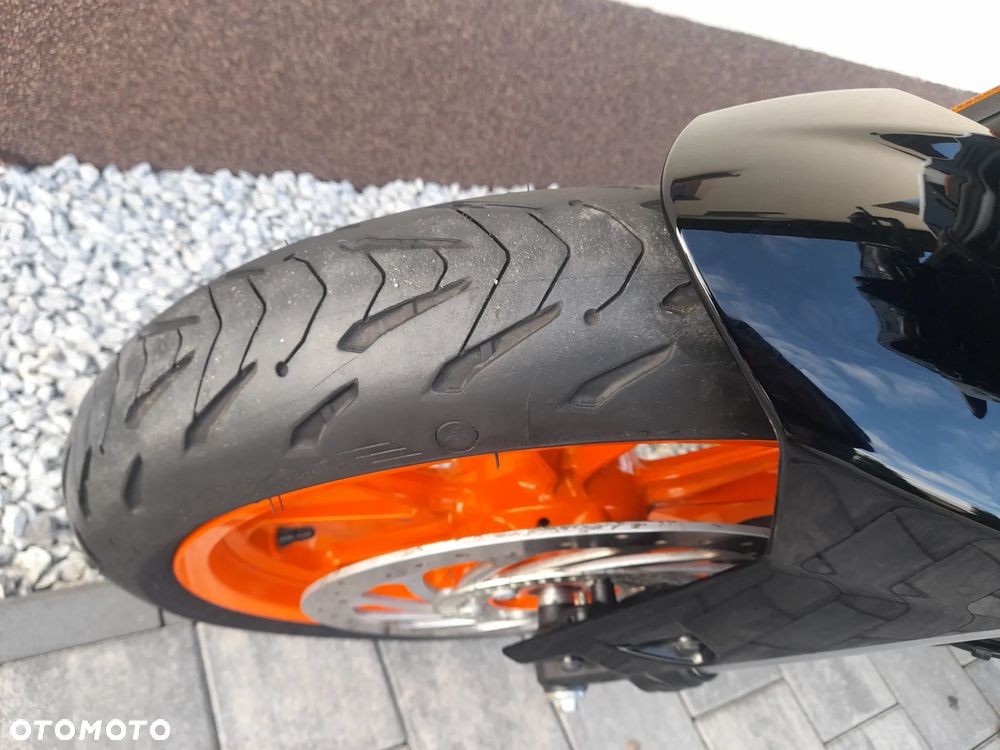 KTM Duke - 23