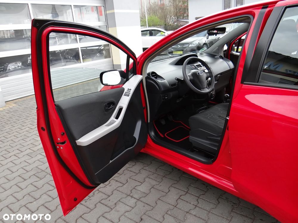 Toyota Yaris 1.0 Terra EU5 - 22