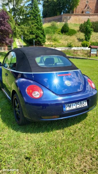 Volkswagen New Beetle - 4