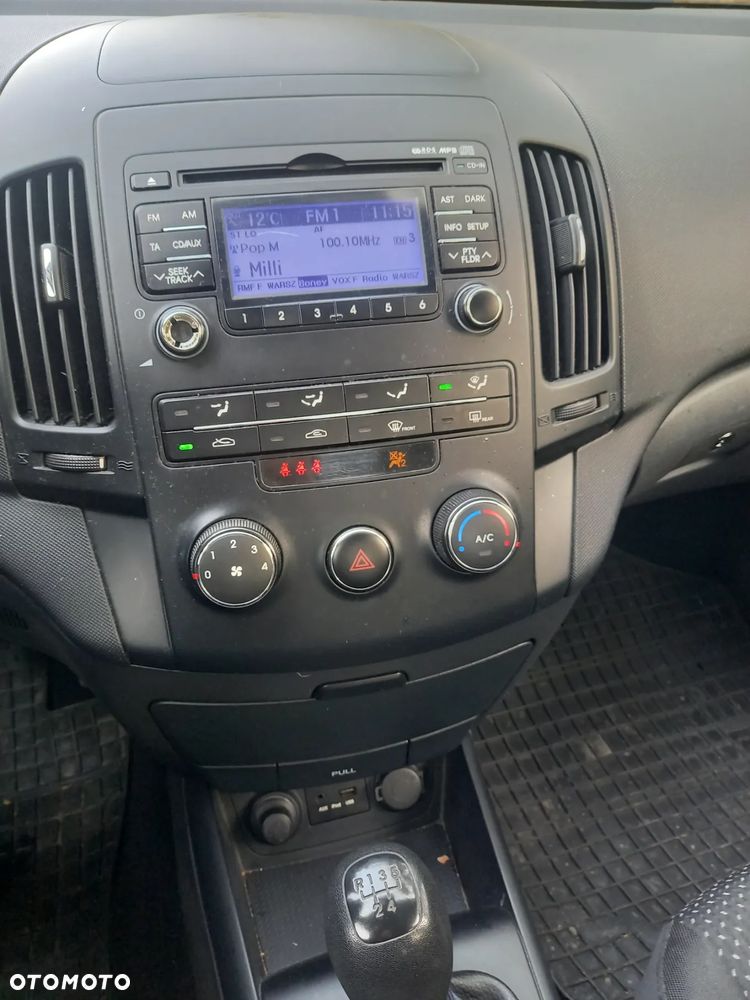 Hyundai i30 1.4 Base + EU5 - 6