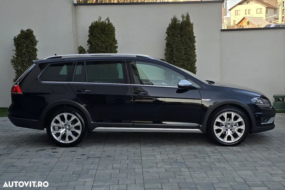 Volkswagen Golf 2.0 TDI (BlueMotion Technology) Highline - 28