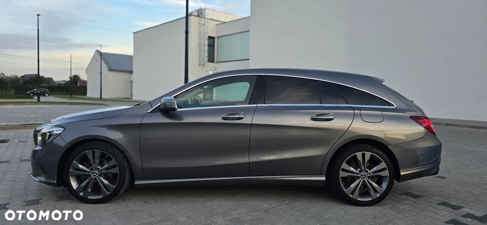 Mercedes-Benz CLA 220 4-Matic - 17