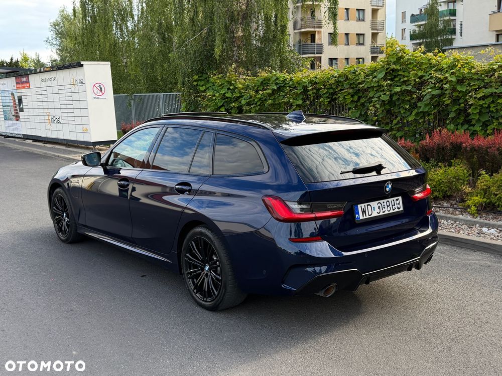 BMW Seria 3 330e M Sport - 2