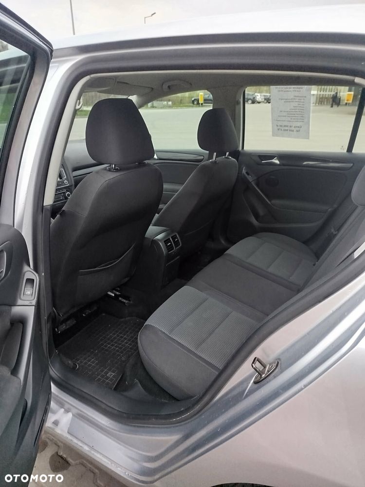 Volkswagen Golf 1.6 TDI Comfortline - 8