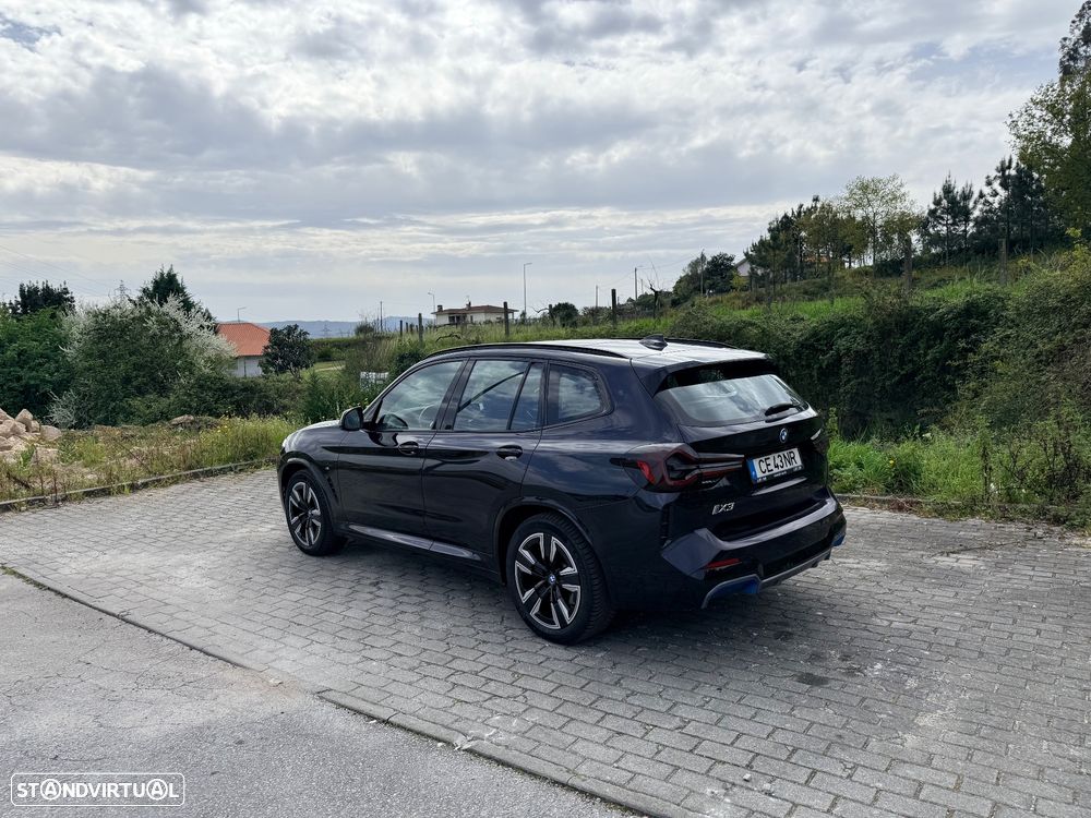 BMW iX3 M Sport Impressive - 6