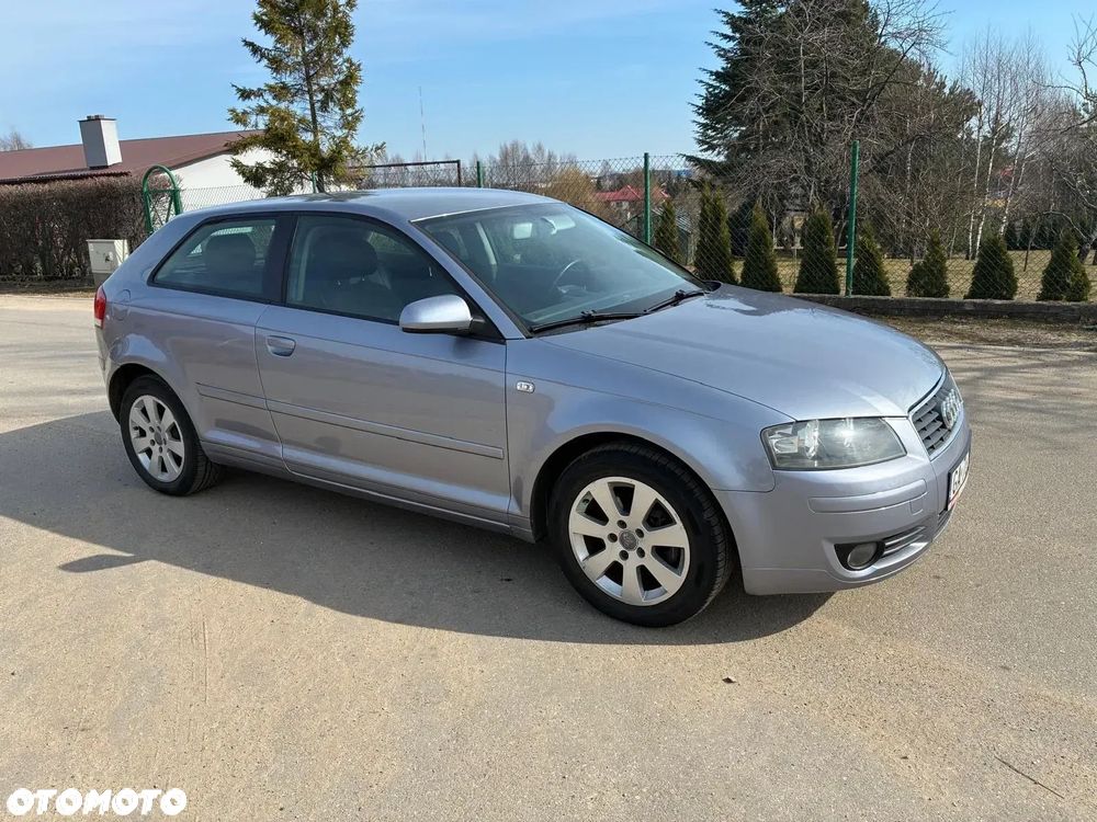 Audi A3 3-drzwiowe 2.0 FSI Ambition - 1